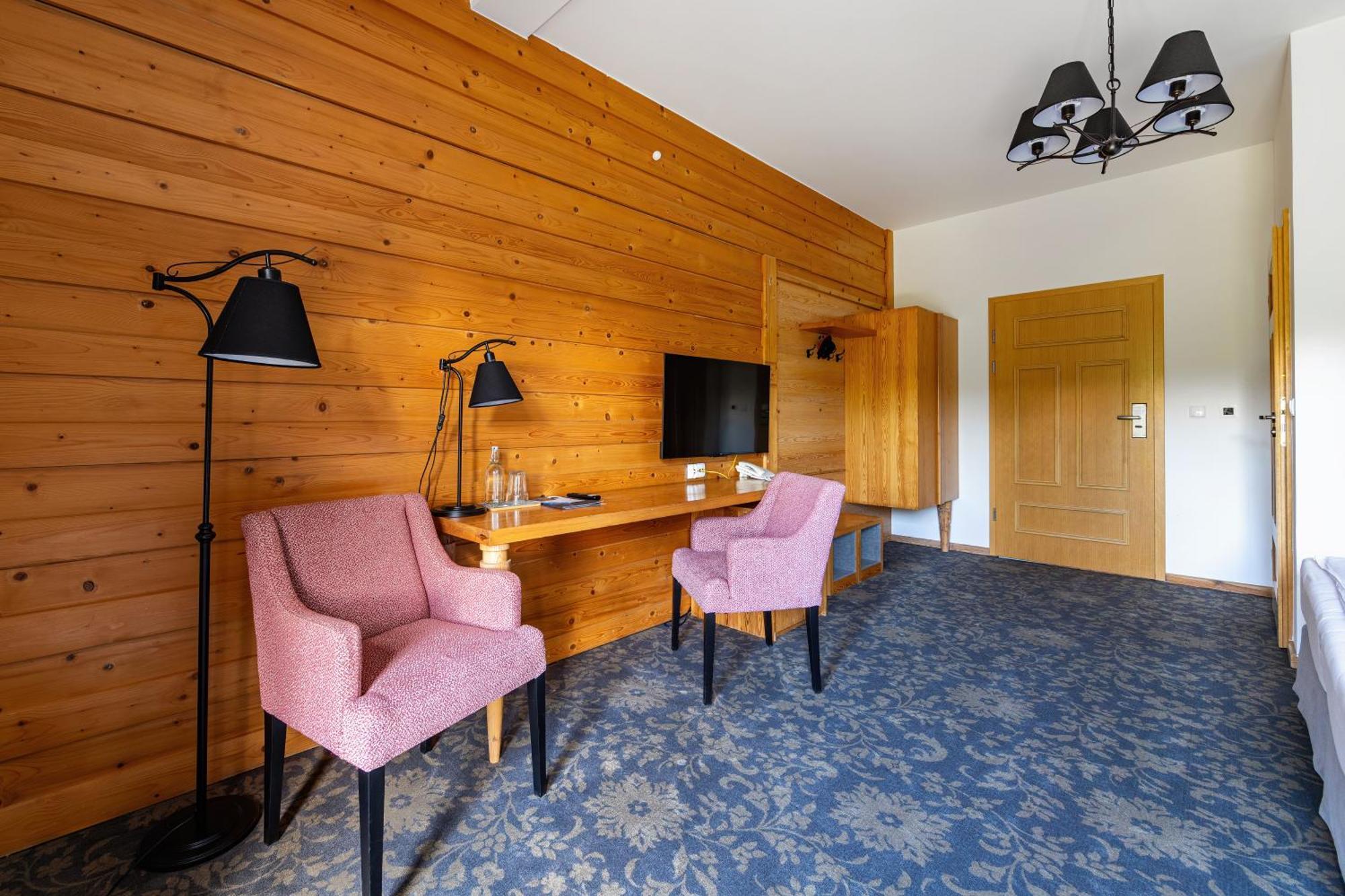 Hotel Gazdowka Spa Osielsko Exteriör bild